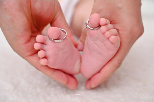 贵阳怀孕肚子一边高一边低